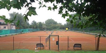 alt=Tennisplatz in Lichtenau
